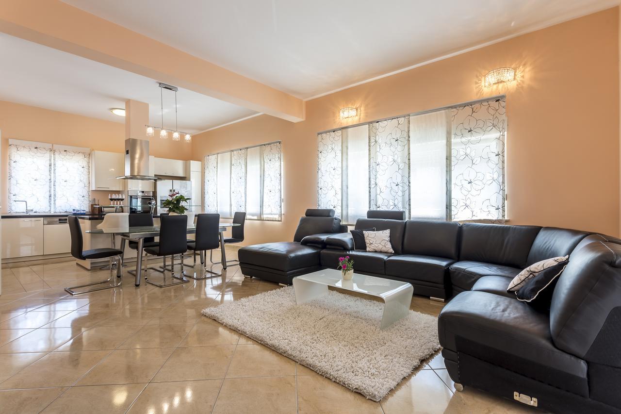 Apartmani Lukic Split Exterior foto